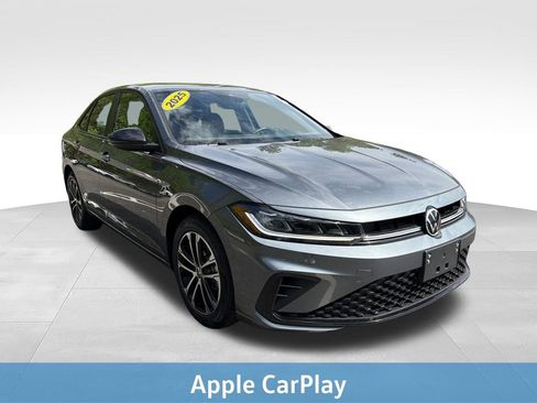 Used 2025 Volkswagen Jetta Sport FWD image 10