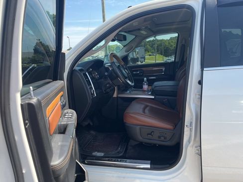 Used 2017 RAM 2500 Limited AWD/4WD image 6
