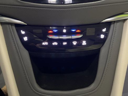 Used 2017 Cadillac XT5 Premium Luxury image 20