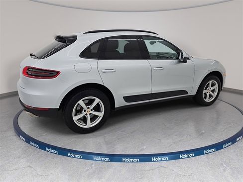 Used 2018 Porsche Macan image 6