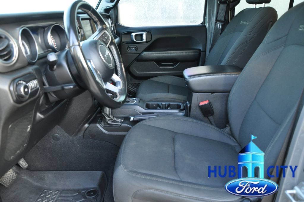 Used 2021 Jeep Wrangler Unlimited Sahara AWD/4WD image 10