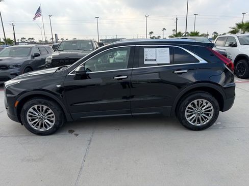 Used 2025 Cadillac XT4 Premium Luxury image 4