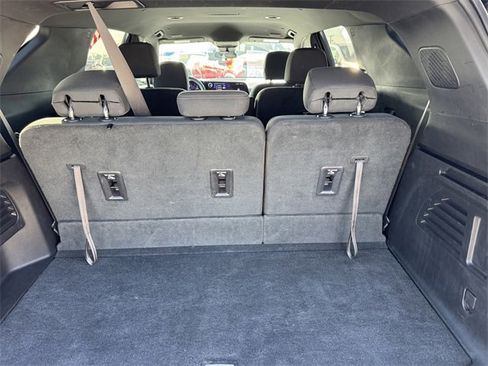 Certified 2025 Chevrolet Traverse LT image 8