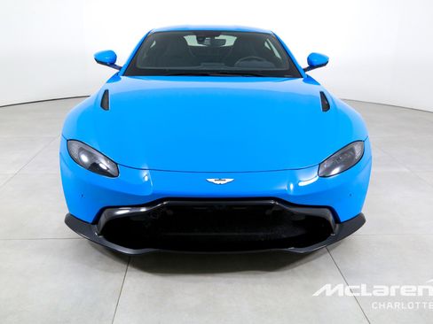 Used 2020 Aston Martin V8 Vantage Coupe image 4