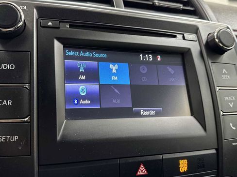 Certified 2017 Toyota Camry SE image 18