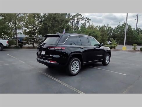New 2025 Jeep Grand Cherokee Laredo X w/ Luxury Tech Group I image 33