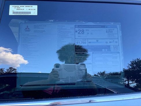 New 2026 Mitsubishi Outlander SE image 13