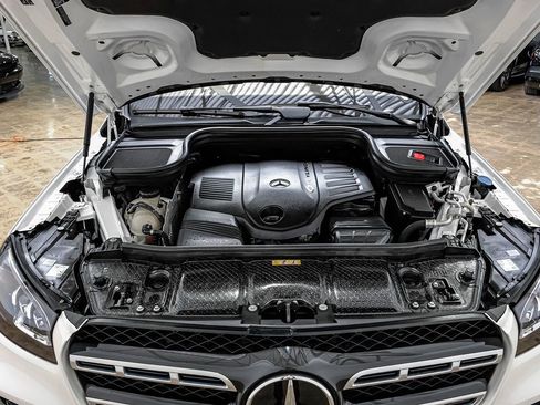 Used 2022 Mercedes-Benz GLS 450 4MATIC w/ AMG Line Exterior image 46