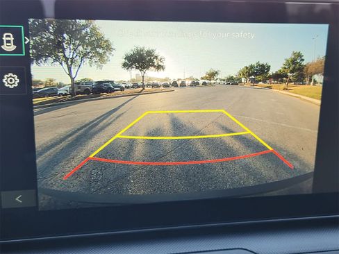 New 2025 Kia K4 LXS image 16