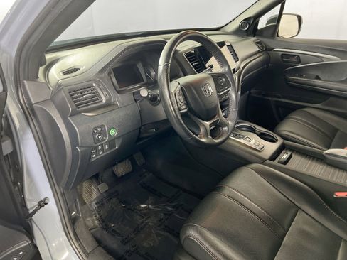 Used 2023 Honda Passport TrailSport image 9