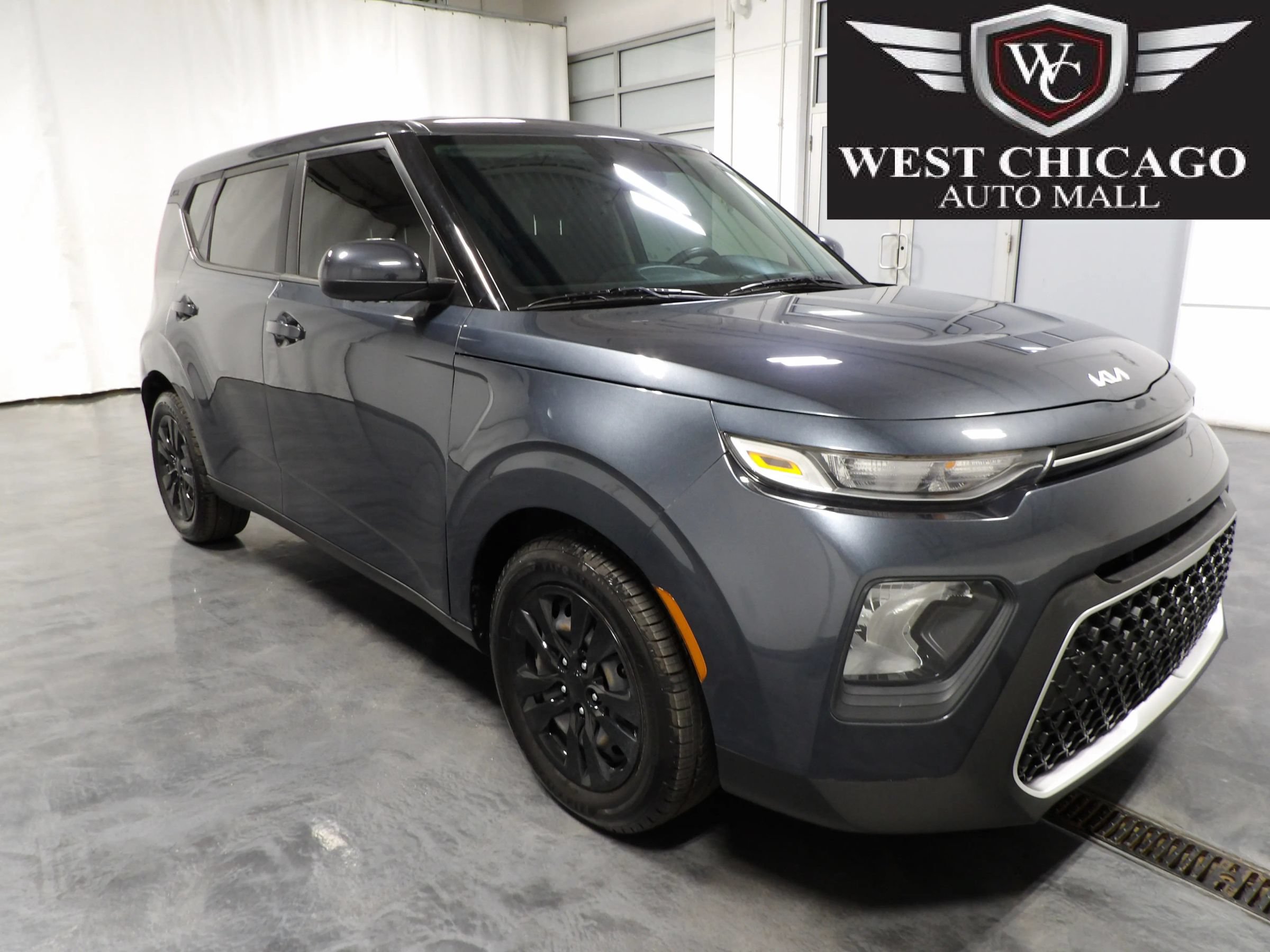 Used 2022 Kia Soul LX FWD image 1