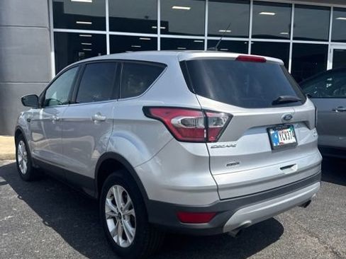 Used 2017 Ford Escape SE FWD image 18
