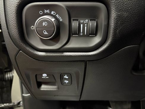 Used 2026 RAM 1500 Big Horn AWD/4WD image 13