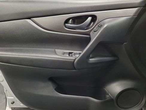 Used 2021 Nissan Rogue Sport S FWD image 21
