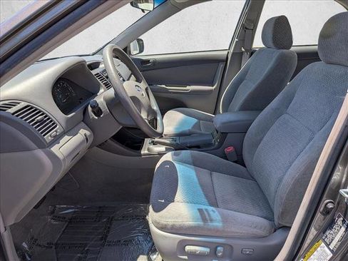 Used 2004 Toyota Camry LE FWD image 14
