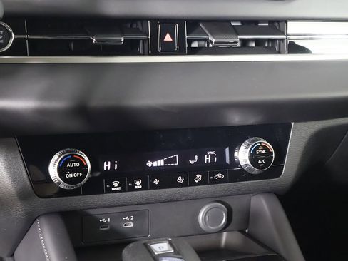 New 2026 Mitsubishi Outlander ES FWD image 43