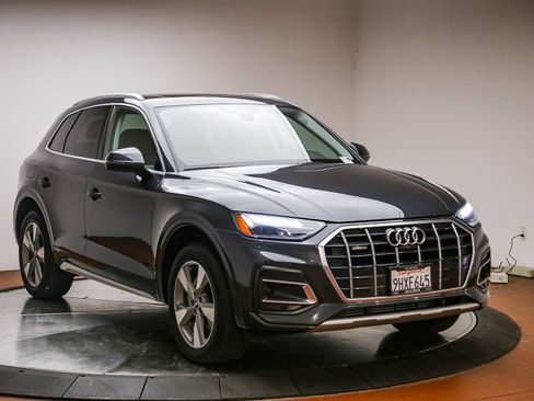 Certified 2023 Audi Q5 2.0T Premium Plus w/ Premium Plus Package AWD/4WD image 3