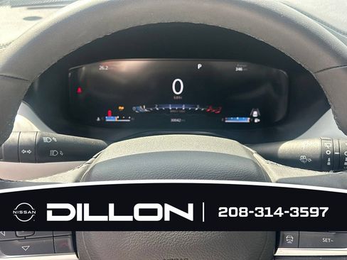 Used 2025 Jeep Compass Limited w/ Elite Group AWD/4WD image 2