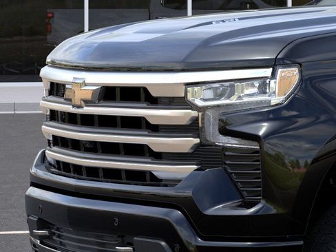 New 2026 Chevrolet Silverado 1500 High Country AWD/4WD image 13