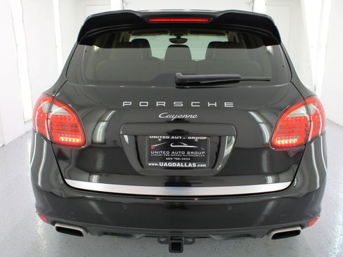 Used 2012 Porsche Cayenne image 8
