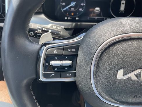 Used 2023 Kia Sorento SX AWD/4WD image 31