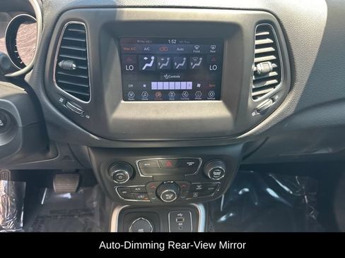 Used 2018 Jeep Compass Latitude w/ Popular Equipment Group AWD/4WD image 22