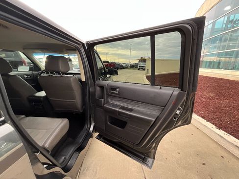 Used 2019 Ford Flex SEL w/ Equipment Group 202A image 18