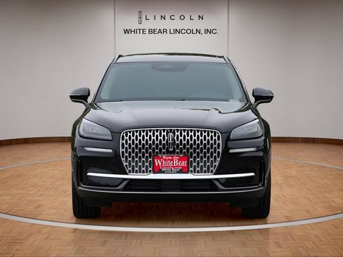 Used 2025 Lincoln Corsair AWD w/ Equipment Group 101A image 2