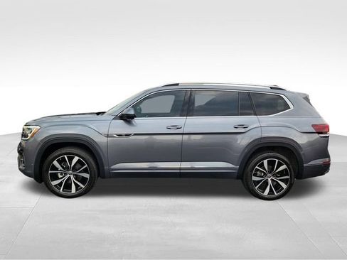 Used 2024 Volkswagen Atlas SEL Premium R-Line AWD/4WD image 2