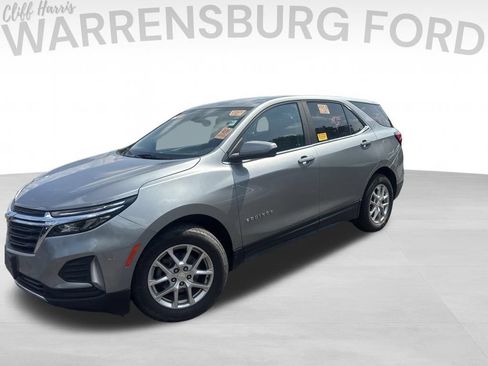 Used 2023 Chevrolet Equinox LT FWD image 3
