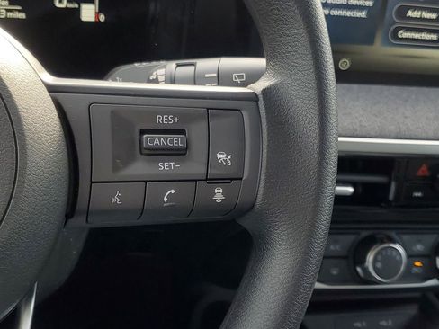 New 2026 Nissan Kicks S image 17