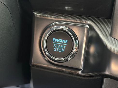 Used 2025 Ford F150 Lariat AWD/4WD image 24