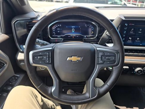 Used 2023 Chevrolet Silverado 1500 LT w/ Safety Package AWD/4WD image 14