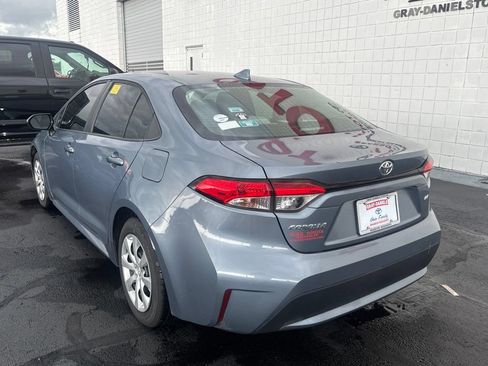 Used 2021 Toyota Corolla LE FWD image 6