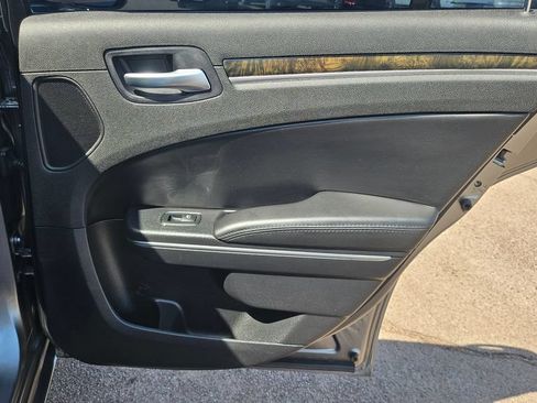 Used 2011 Chrysler 300 C w/ Sound Group RWD image 21