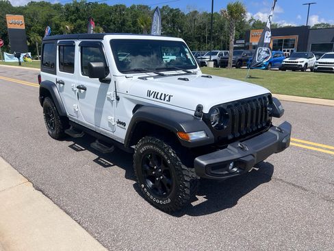 Certified 2022 Jeep Wrangler Unlimited Sport AWD/4WD image 1