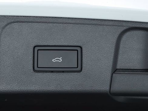 New 2026 Volkswagen Atlas SE FWD image 29