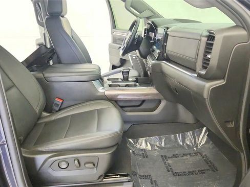 Used 2024 Chevrolet Silverado 1500 LTZ AWD/4WD image 36