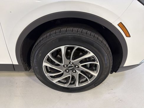 Used 2022 Lincoln Corsair FWD w/ Equipment Group 101A image 29