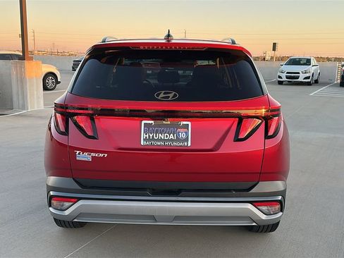 Certified 2025 Hyundai Tucson SEL image 11