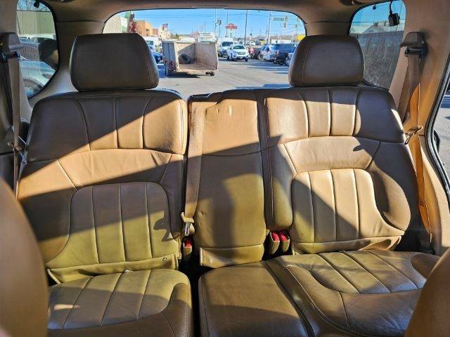 Used 2002 GMC Envoy SLT AWD/4WD image 31