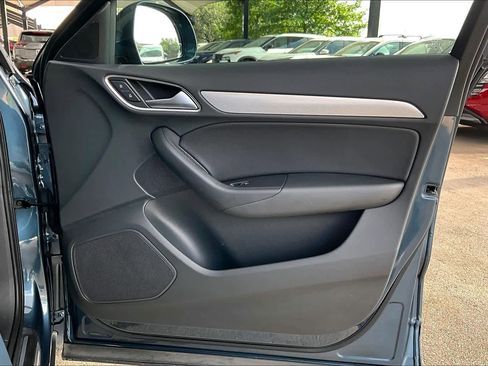 Used 2018 Audi Q3 2.0T Premium w/ Convenience Package FWD image 23