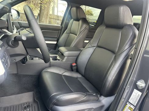 Used 2024 Toyota Tacoma TRD Sport w/ TRD Sport Upgrade Package image 11