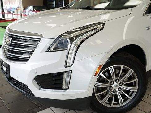 Used 2017 Cadillac XT5 Luxury w/ Driver Awareness Package image 21