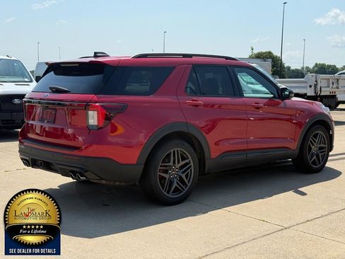 Used 2025 Ford Explorer ST w/ Sun And Sound Package AWD/4WD image 5