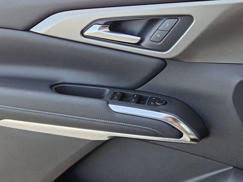 New 2026 Chevrolet Traverse LT w/ Midnight/Sport Edition FWD image 23