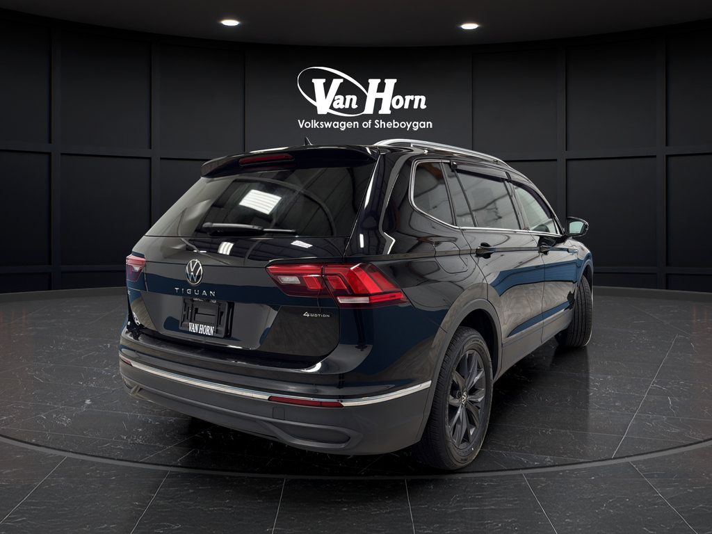 Used 2022 Volkswagen Tiguan SE w/ Panoramic Sunroof Package AWD/4WD image 7