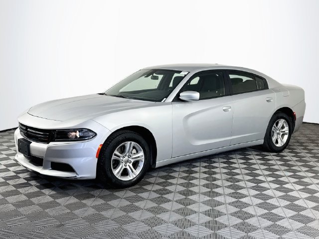 Used 2022 Dodge Charger SXT RWD image 4