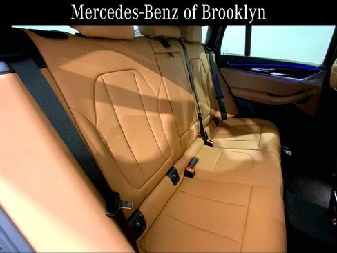 Used 2024 BMW X4 xDrive30i w/ Premium Package image 19