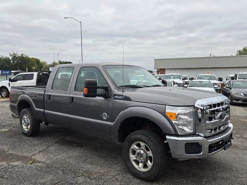 Used 2014 Ford F250 XL w/ Power Equipment Group image 3